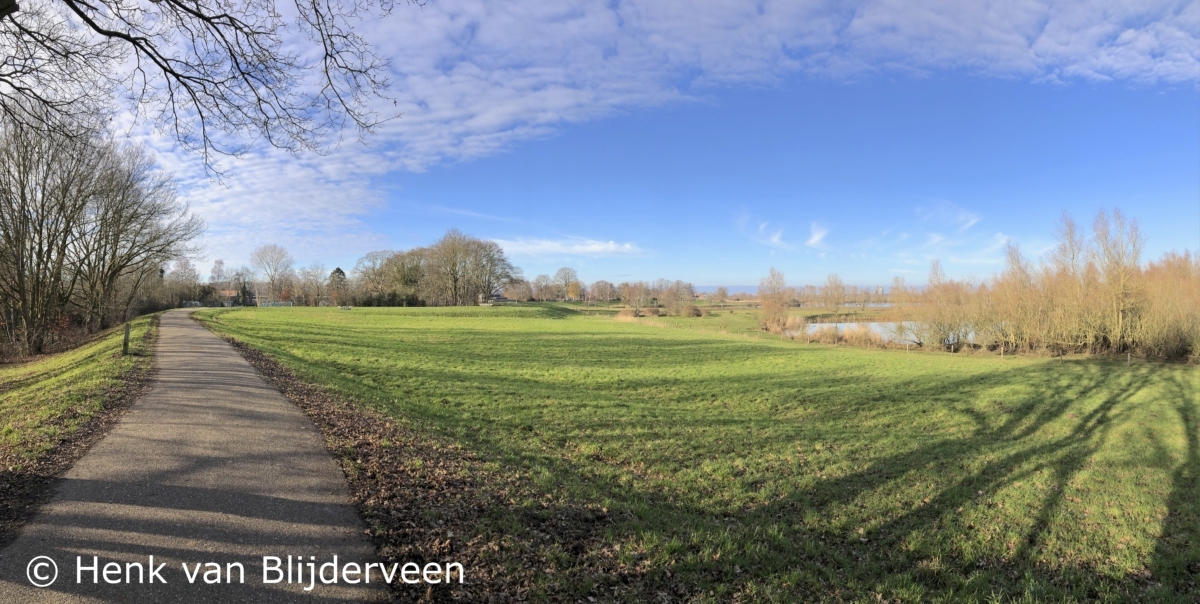 Dijk langs de Wiessenbergerkolk