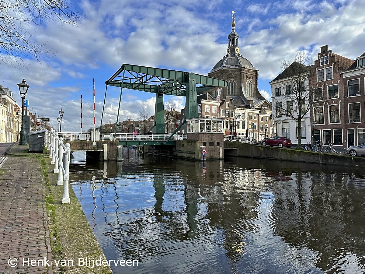 Marekerk en Marebru, Leiden